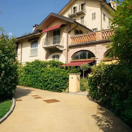 Apartamento Sorrounded In The Nature Five Minutes From Centre Turín