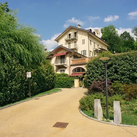 Sorrounded In The Nature Five Minutes From Centre Turin